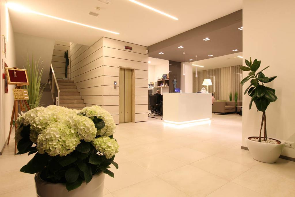 Hotel Derby S リド・ディ・イエゾロ エクステリア 写真